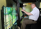 В Томской области появился учебный класс «Ростсельмаш» и  уникальный тренажер-симулятор современных комбайнов для уборки зерна    