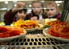 В России хотят запретить кормить детей продуктами, не соответствующими ГОСТам